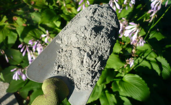 thumb Naturalne nawozy mineralne - właściwości i zastosowanie w ogrodzie